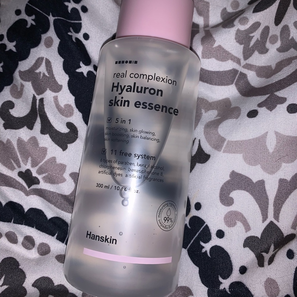 HANSKIN Real Complexion Hyaluron Skin Essence